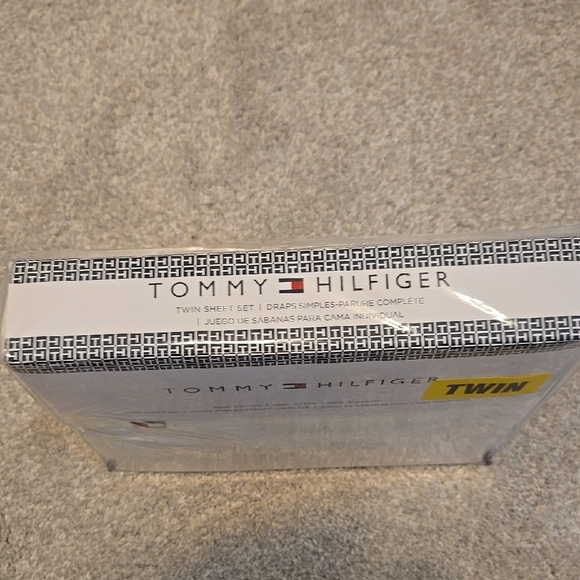 Tommy Hilfiger Twin Sheet Set - Cream - Picture 3 of 4